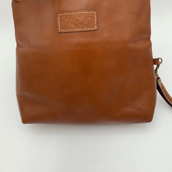 Patricia Nash Valerie fold over Leather Clutch with Wrist Strap - Picture 4 of 14